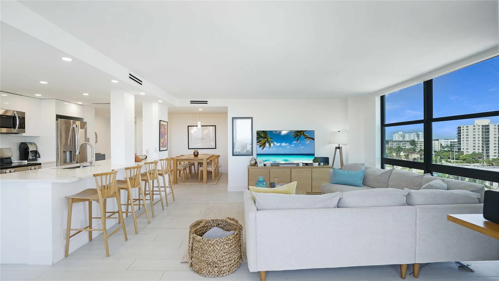 3031 N Ocean Blvd, #806