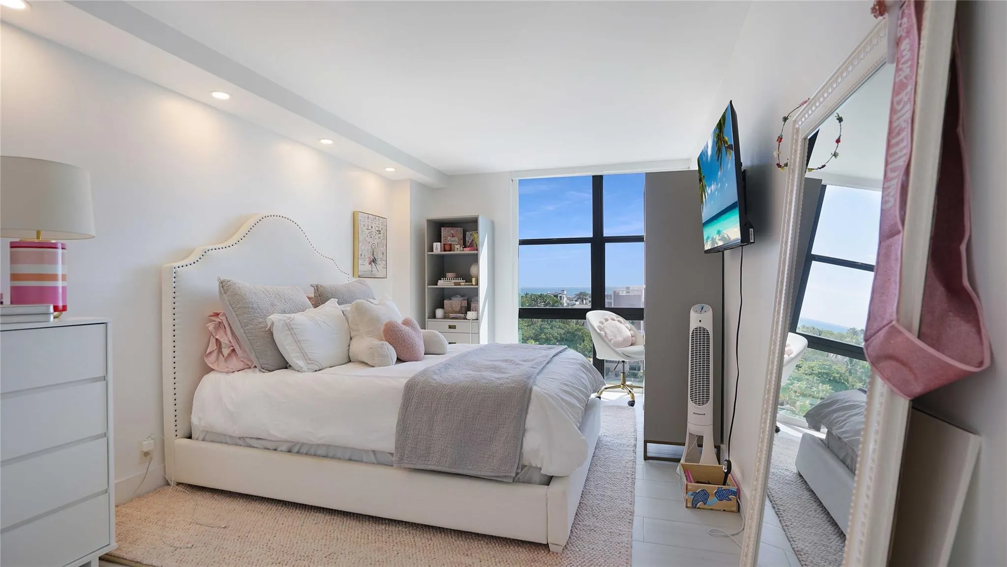 3031 N Ocean Blvd, #806