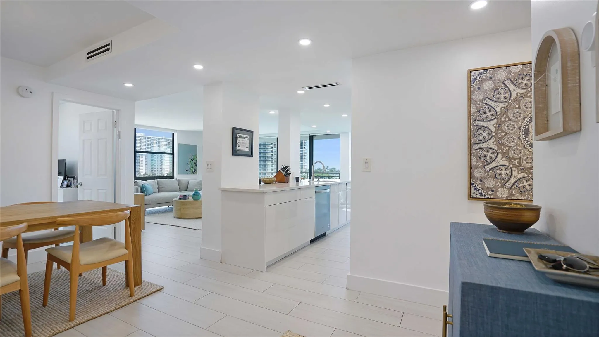 3031 N Ocean Blvd, #806