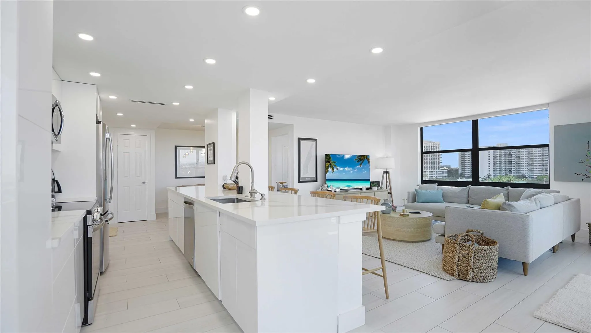 3031 N Ocean Blvd, #806
