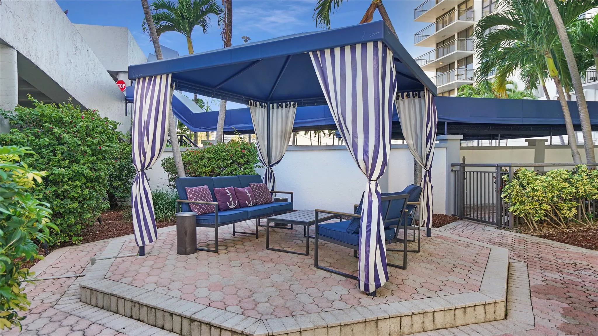 3031 N Ocean Blvd, #806