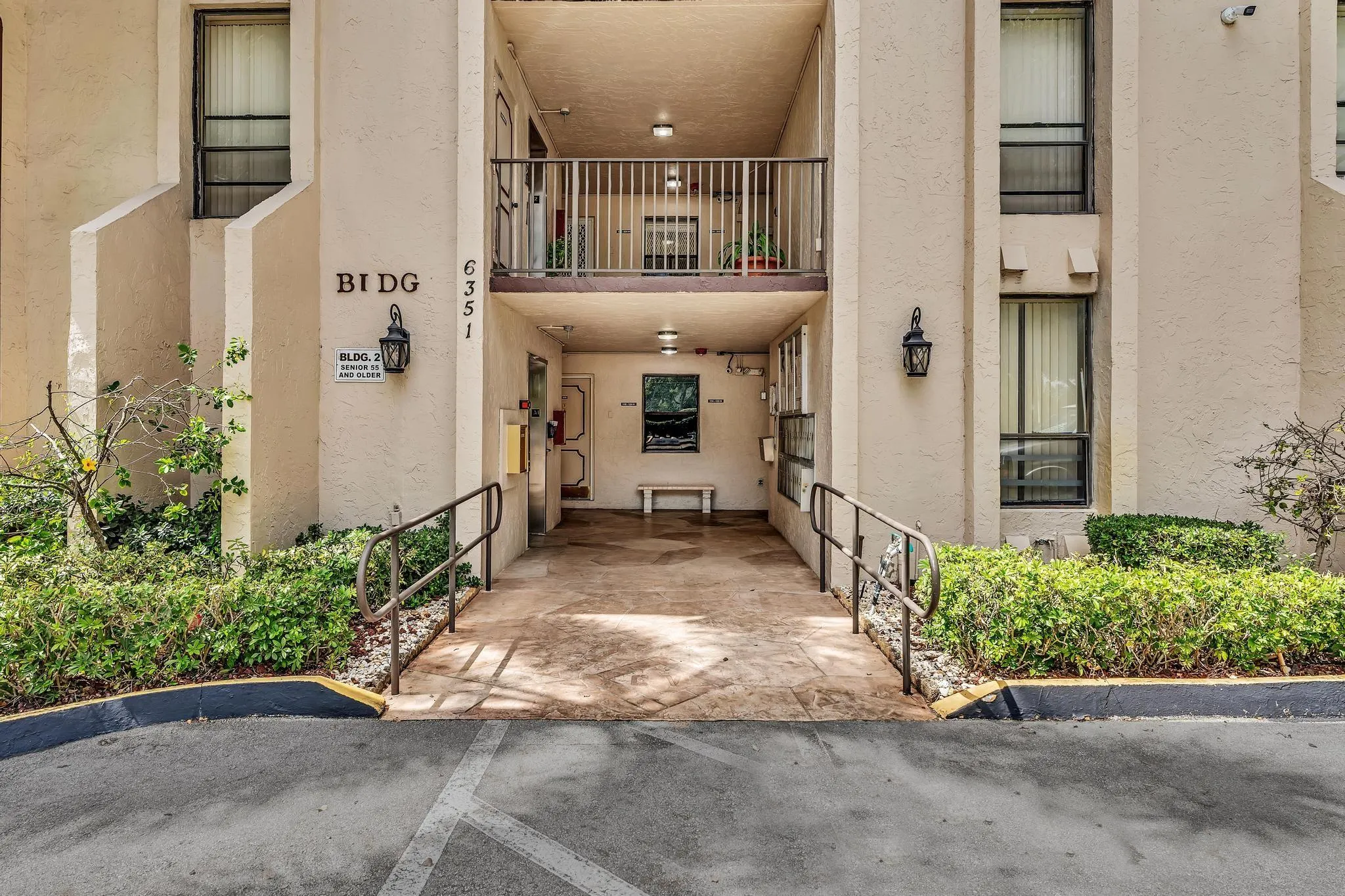 6351 N University Dr, #324