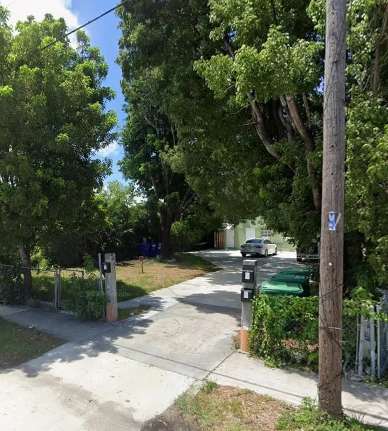 773 NW 34th St