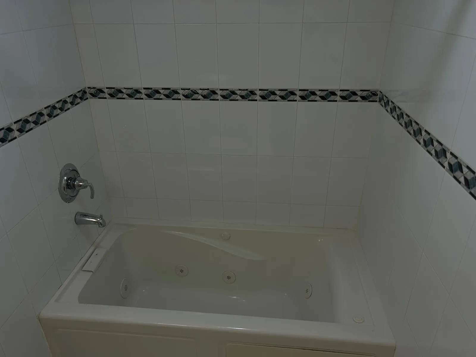 485 NW 210th St, #104