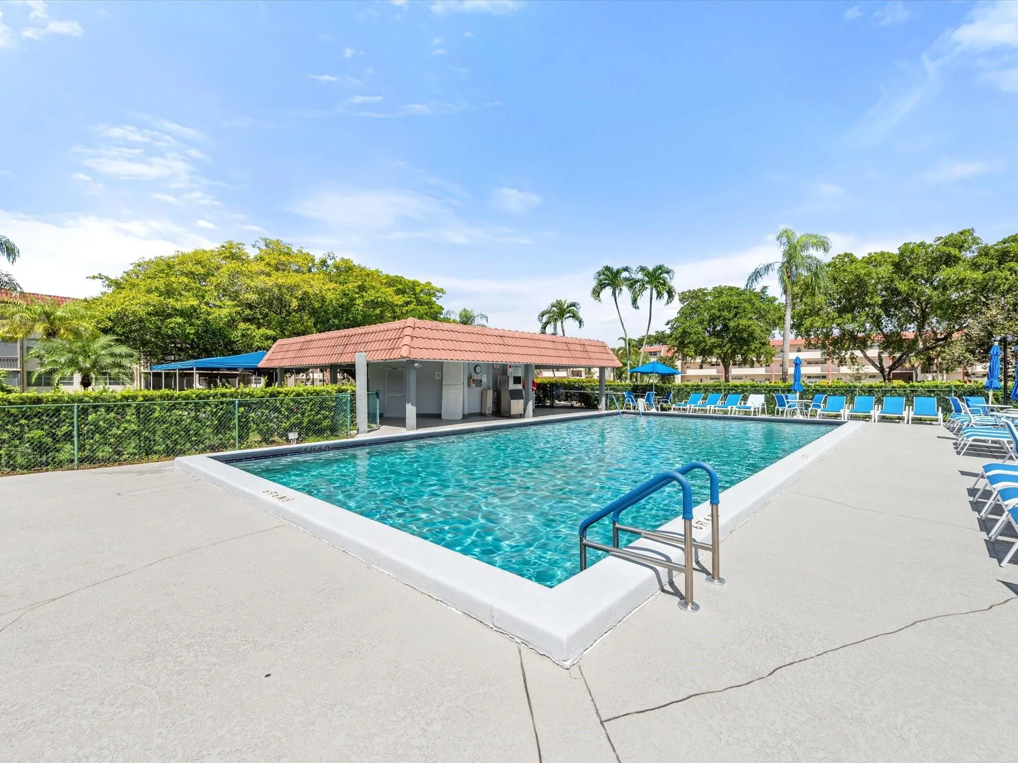 9423 S Hollybrook Lake Dr, #309