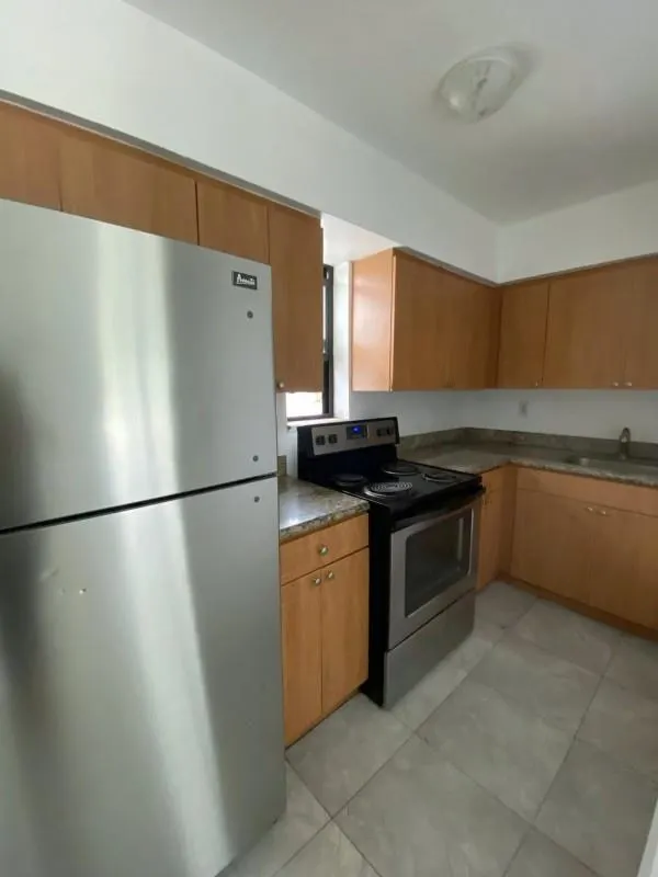 170 NW 59th St, #3