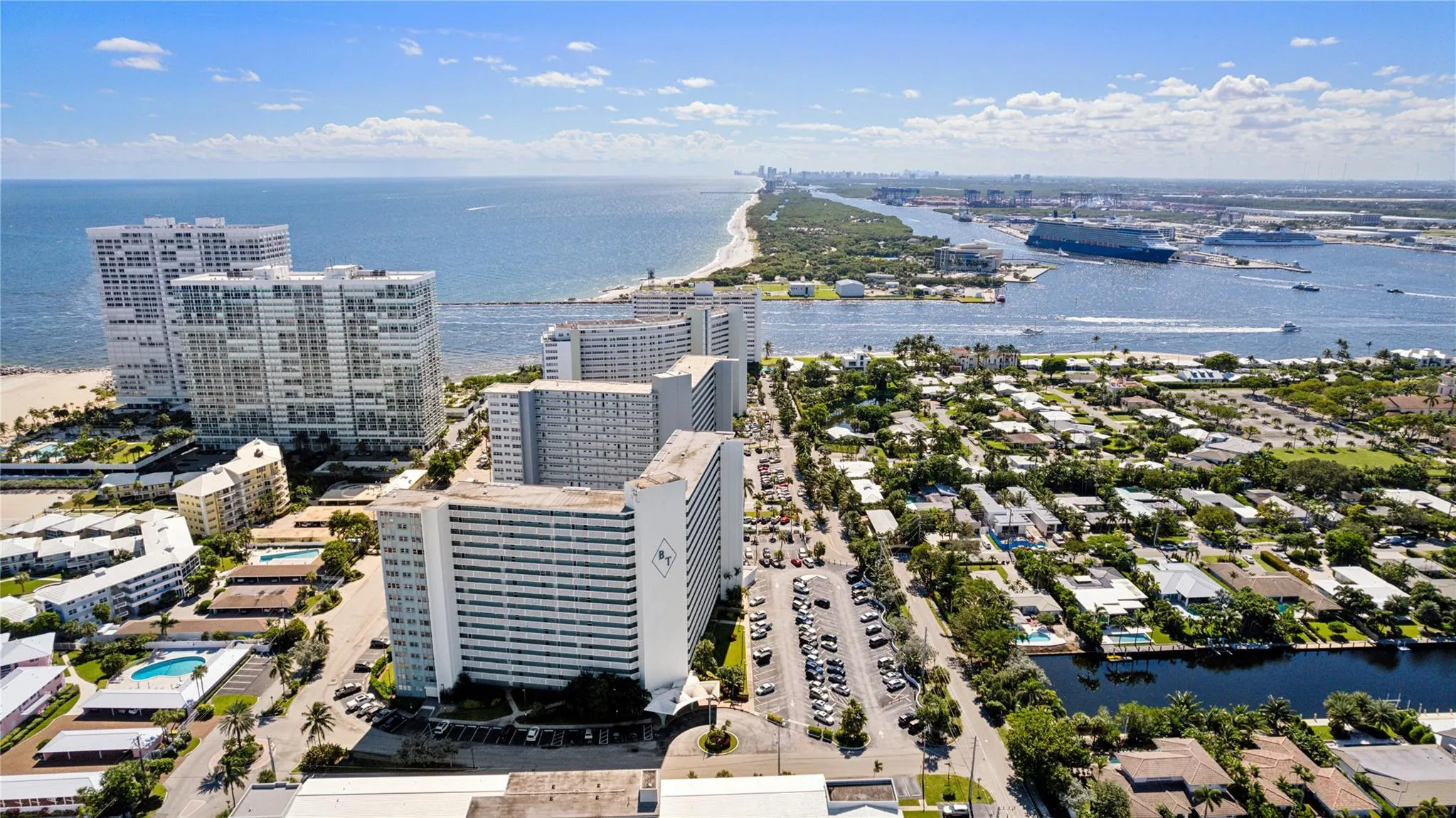 1900 S Ocean Dr, #810