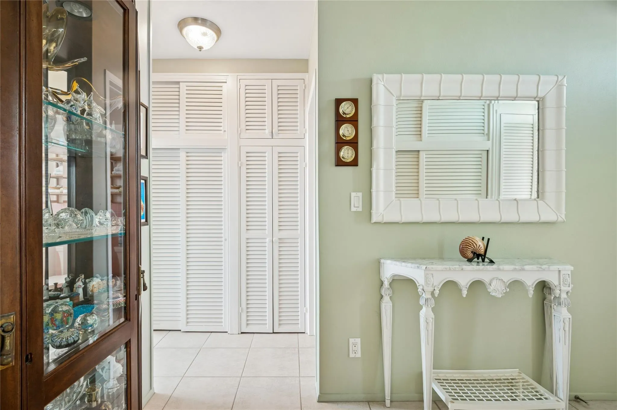 1900 S Ocean Dr, #810