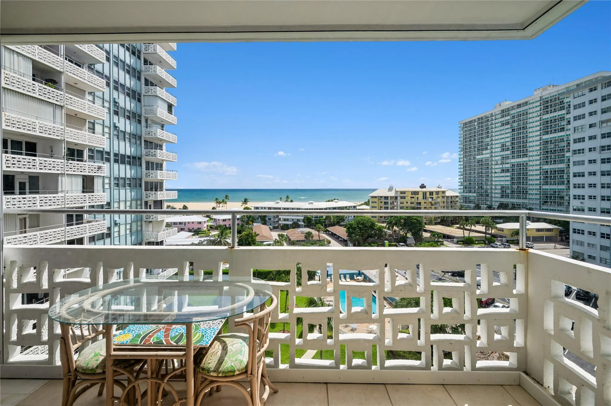 1900 S Ocean Dr, #810