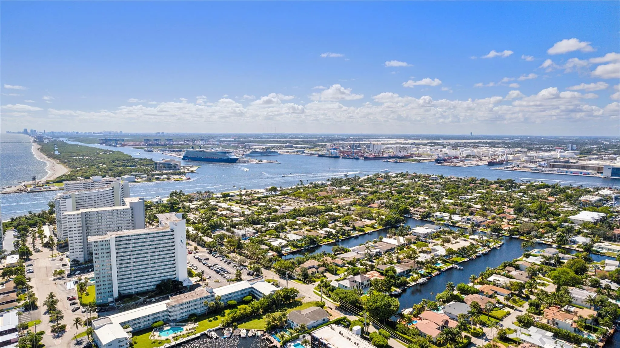1900 S Ocean Dr, #810