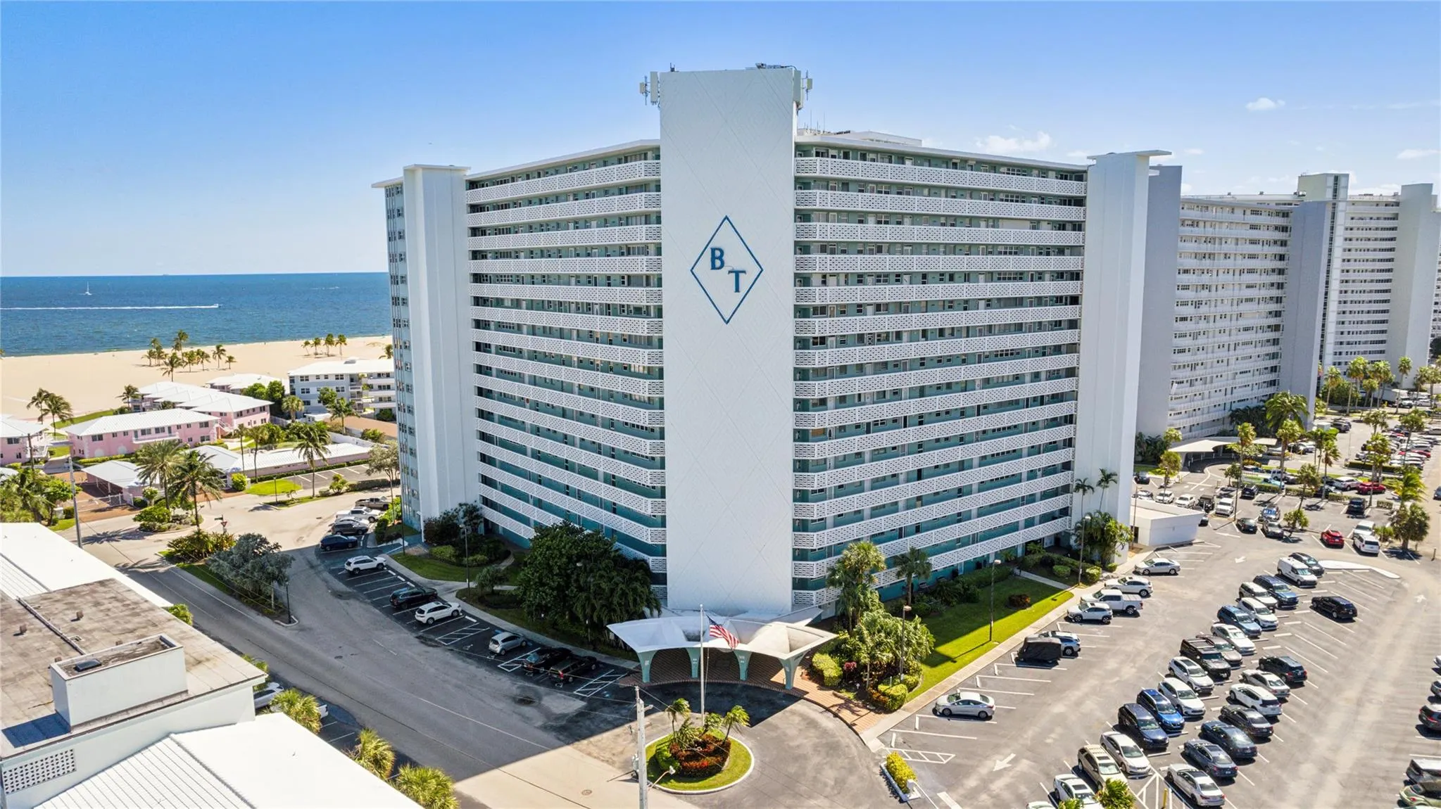 1900 S Ocean Dr, #810