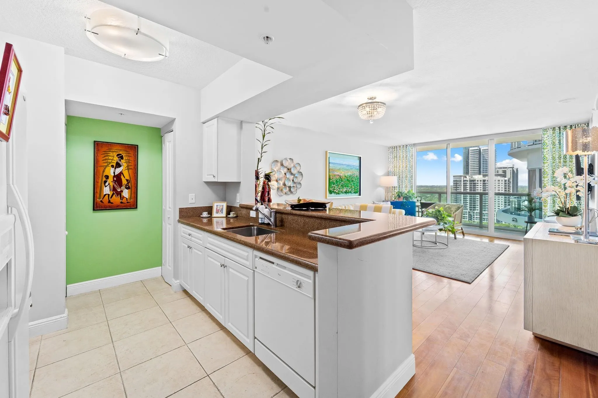347 N New River Dr E, #2106