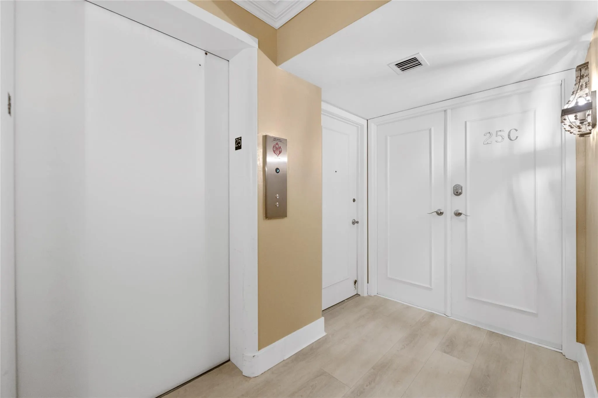 4280 Galt Ocean Dr, #25C