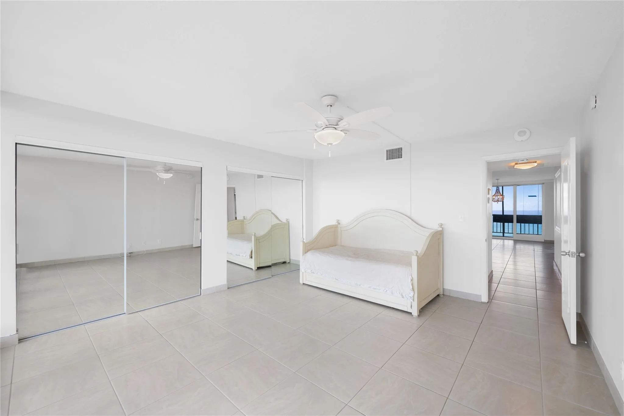 4280 Galt Ocean Dr, #25C
