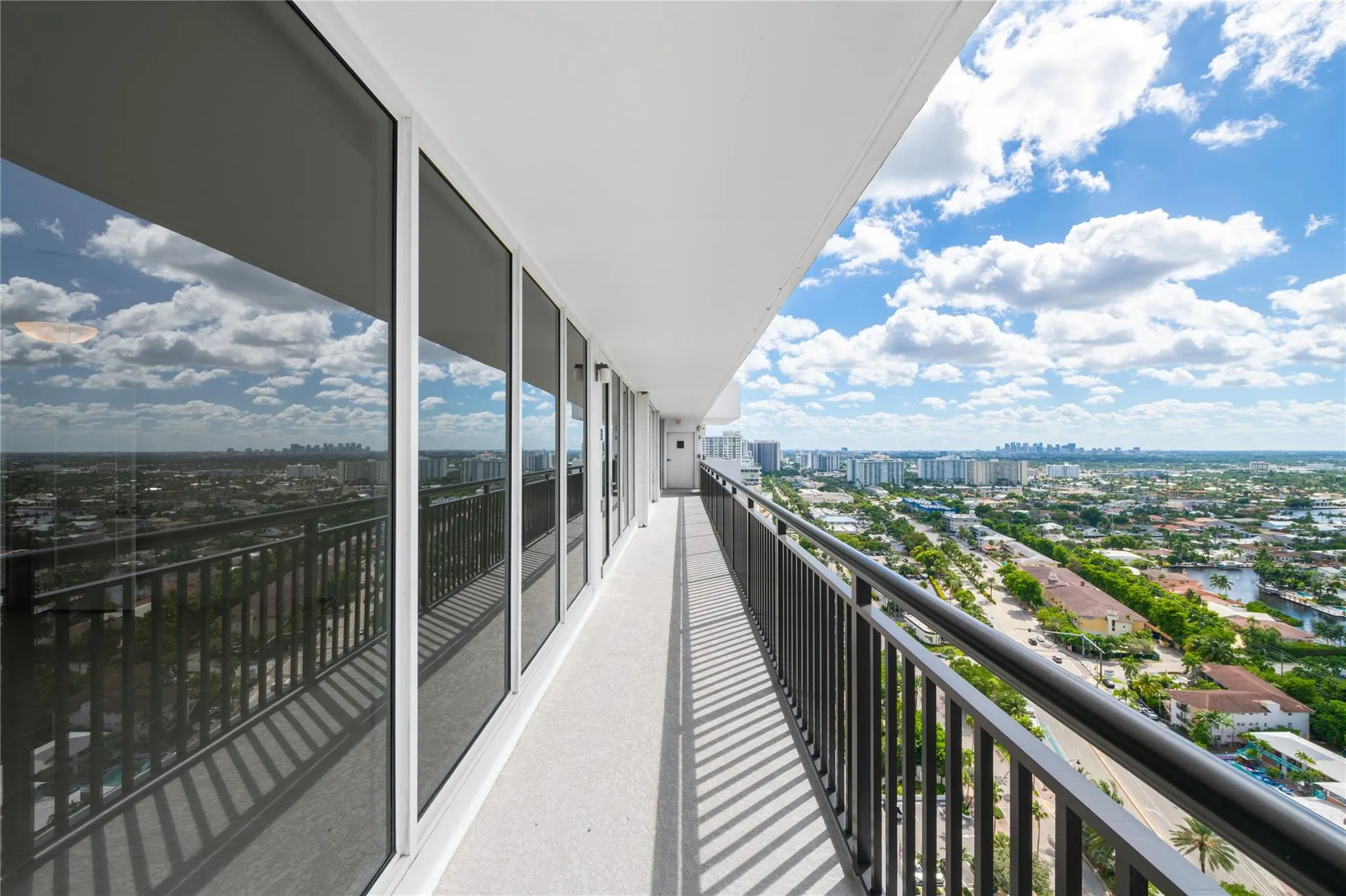 4280 Galt Ocean Dr, #25C