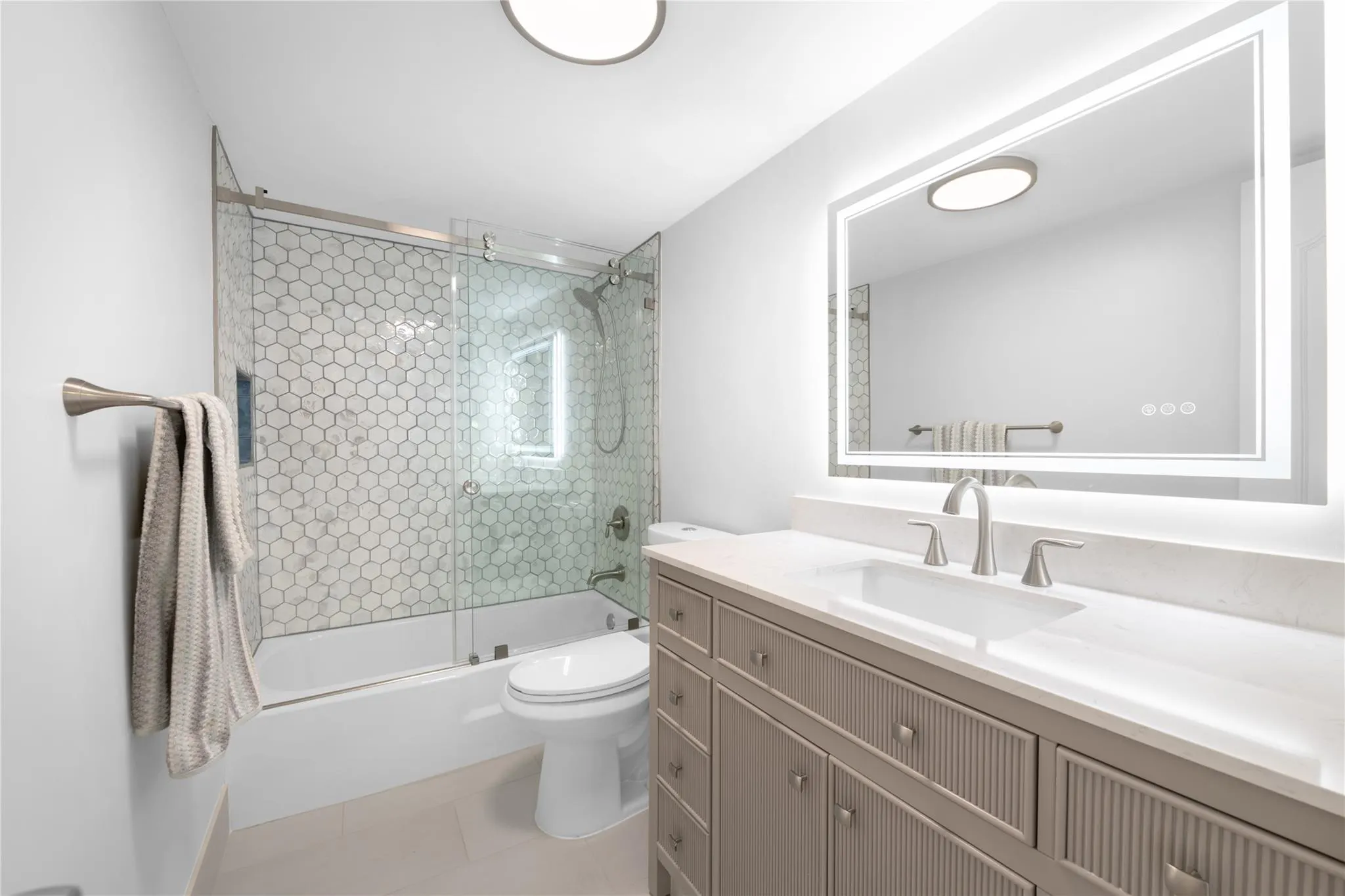 4280 Galt Ocean Dr, #25C