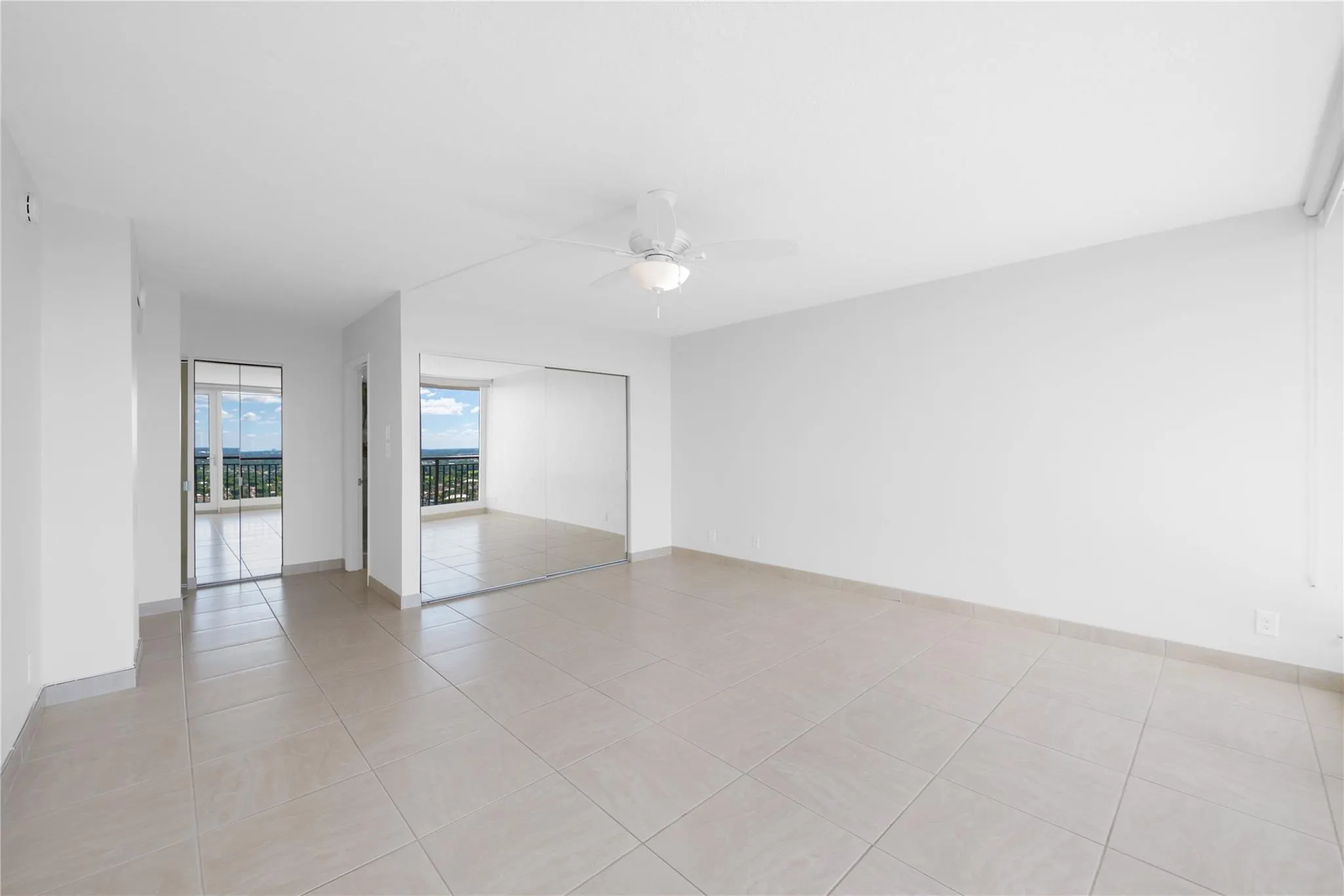 4280 Galt Ocean Dr, #25C