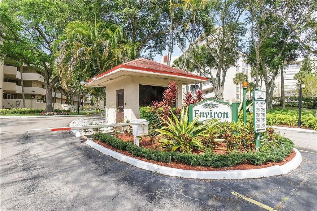 7081 Environ Blvd, #242