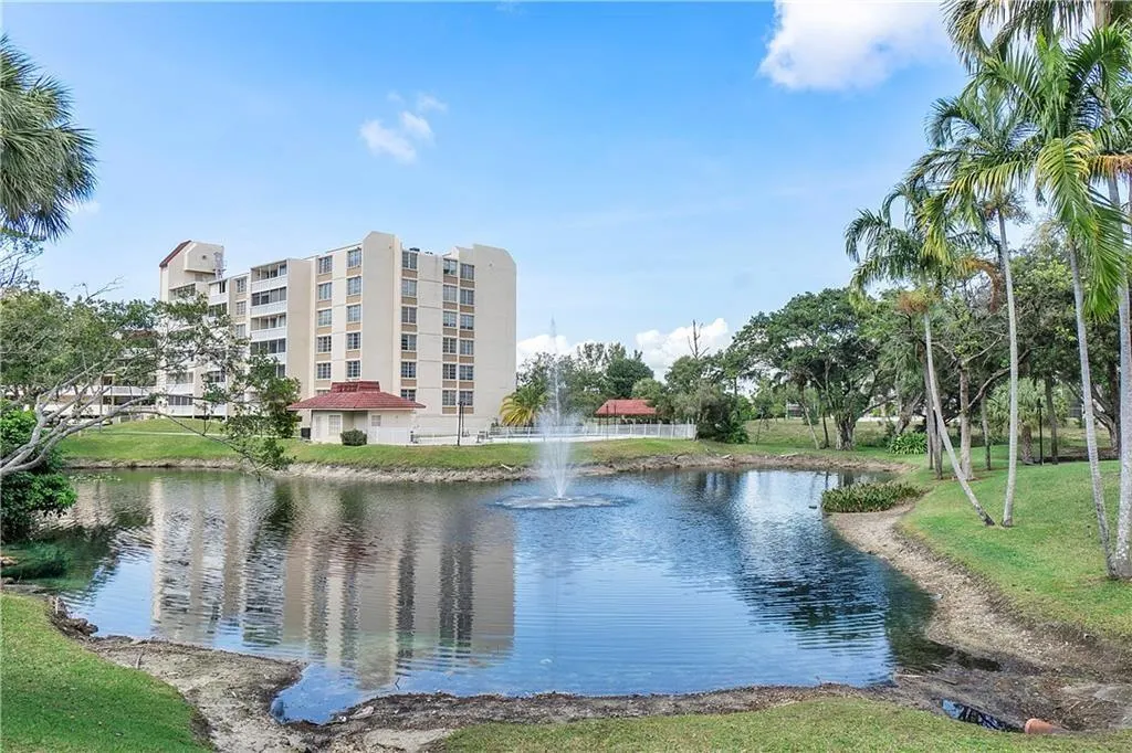 7081 Environ Blvd, #242