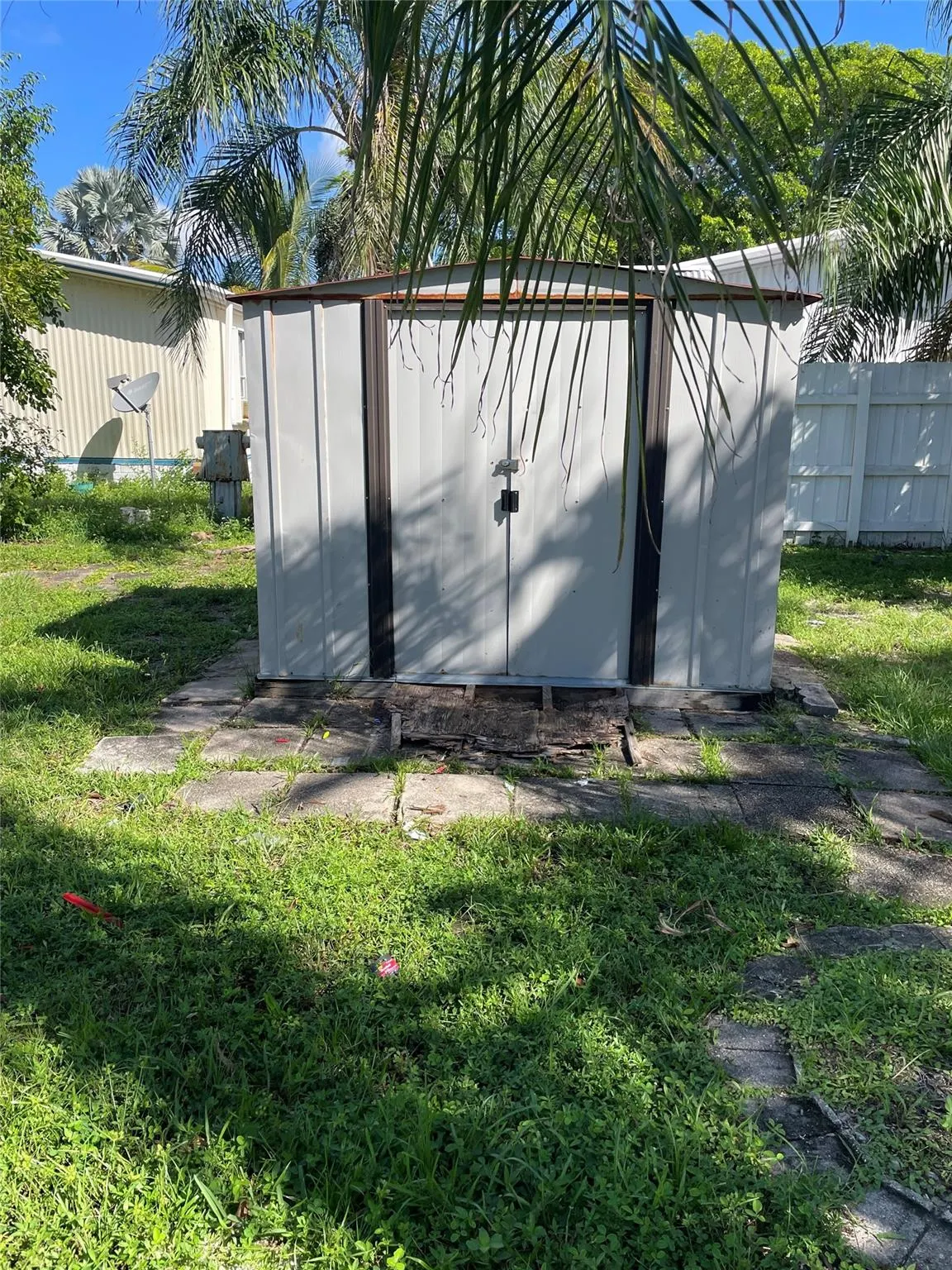 5301 SW 30th Ter