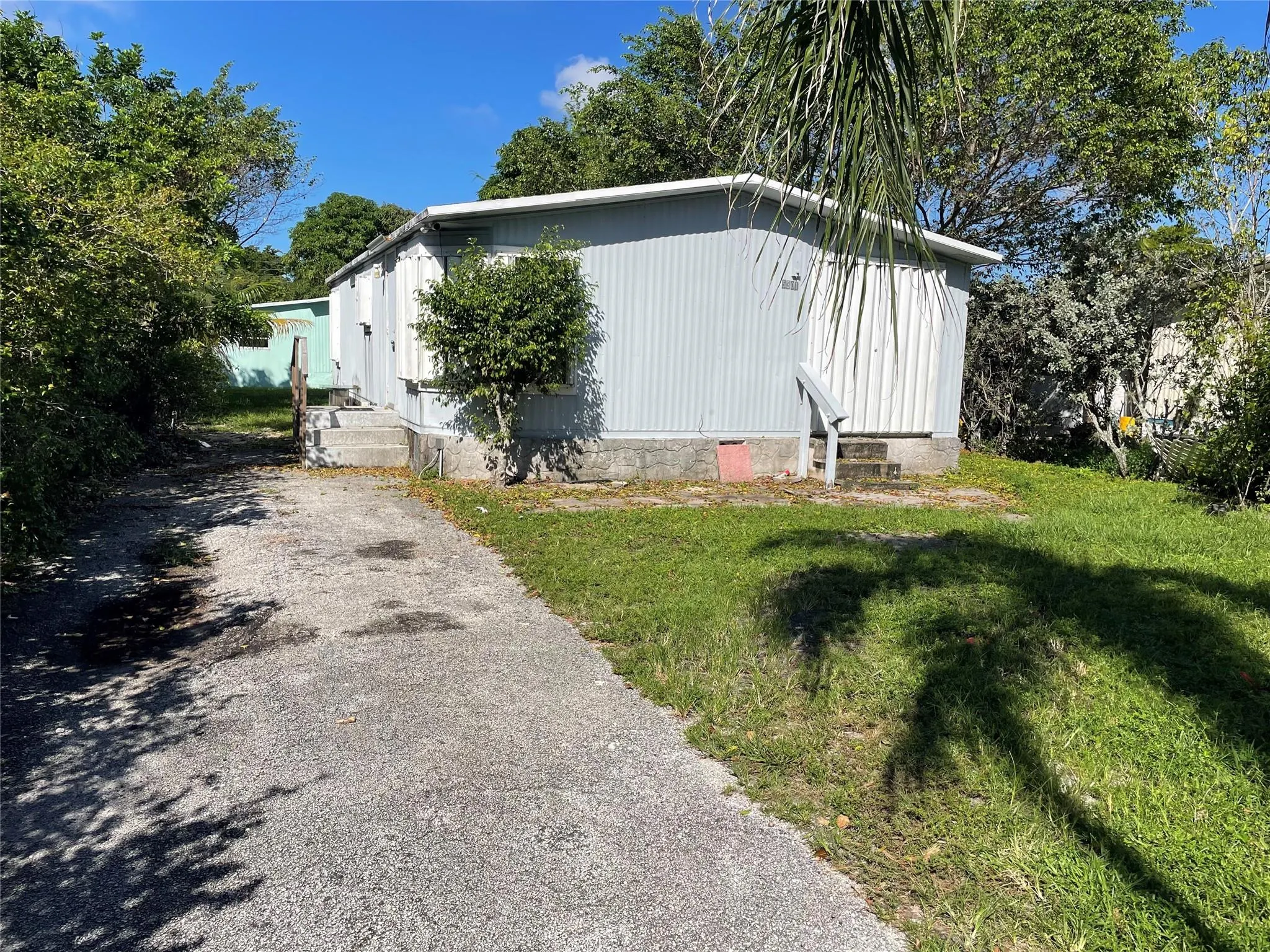 5301 SW 30th Ter