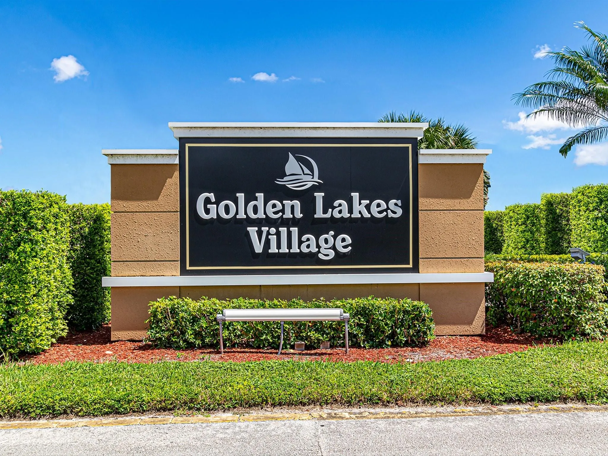150 Lake Dora Dr