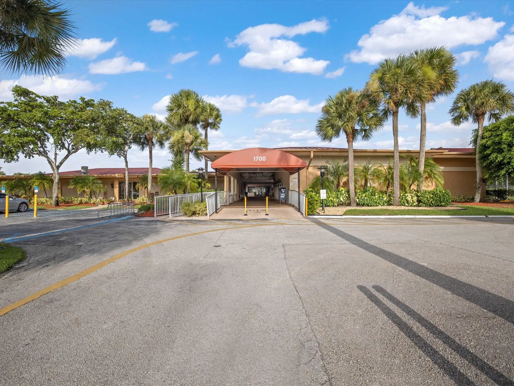 150 Lake Dora Dr