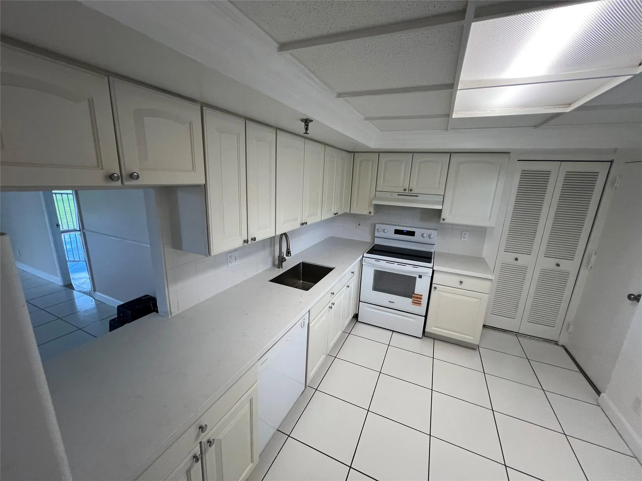 6400 NW 2nd Ave, #323