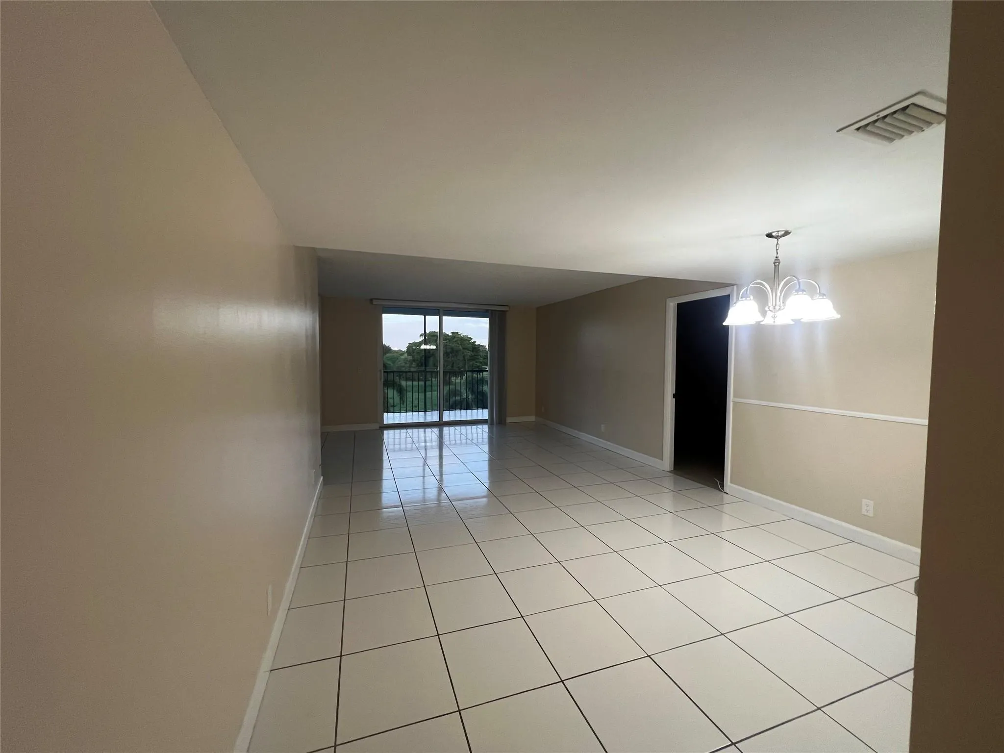 6400 NW 2nd Ave, #323