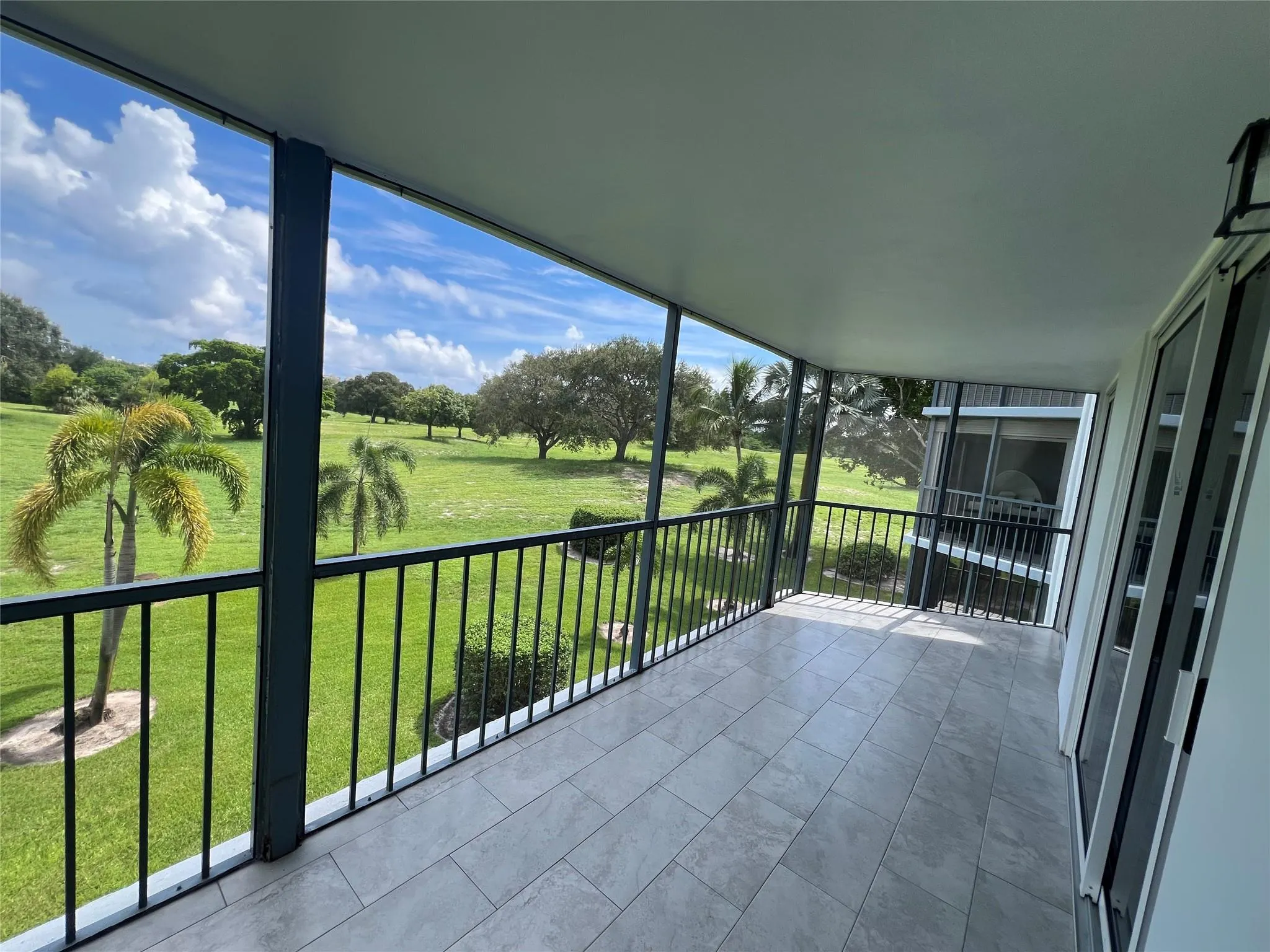 6400 NW 2nd Ave, #323