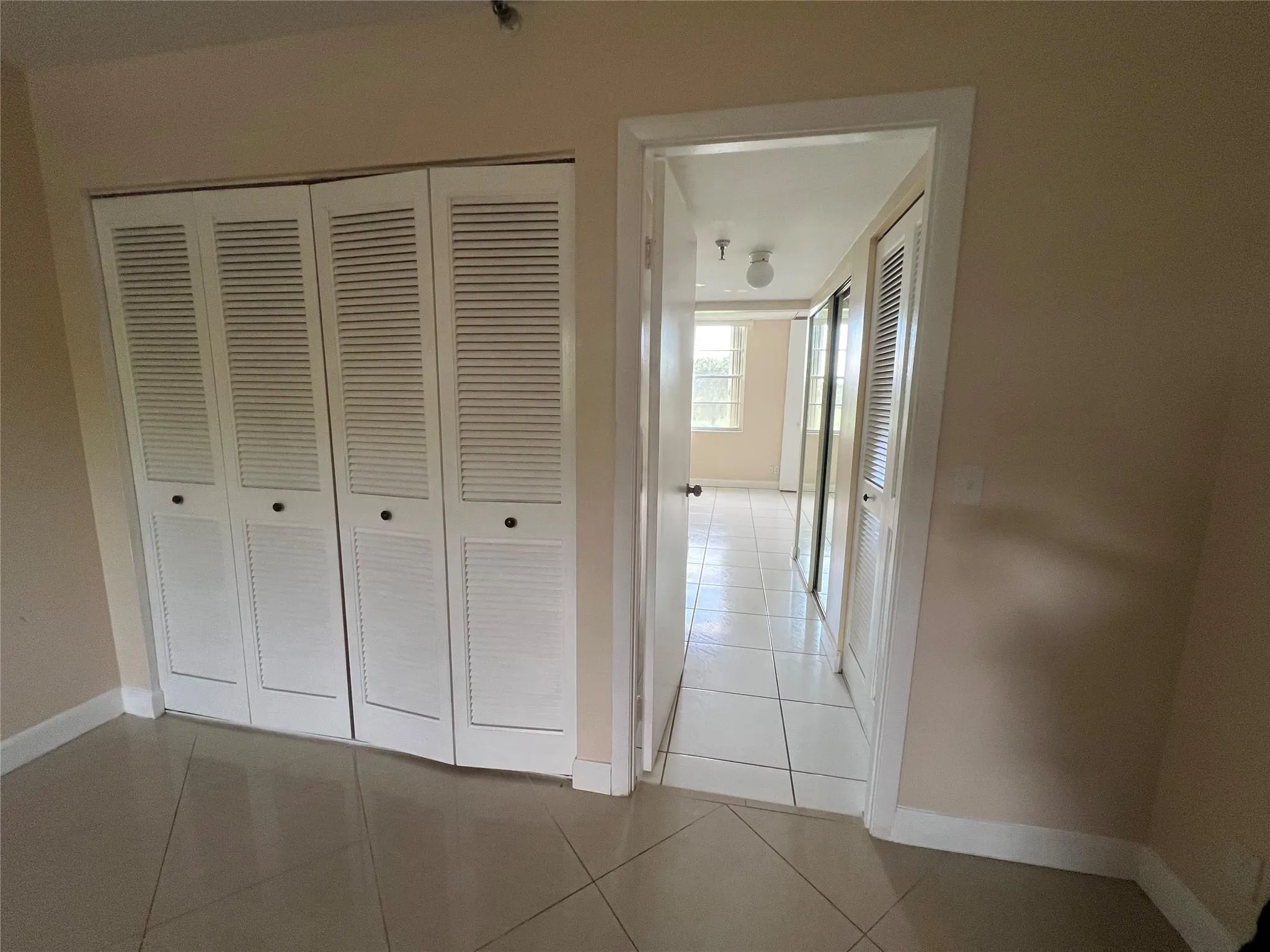 6400 NW 2nd Ave, #323