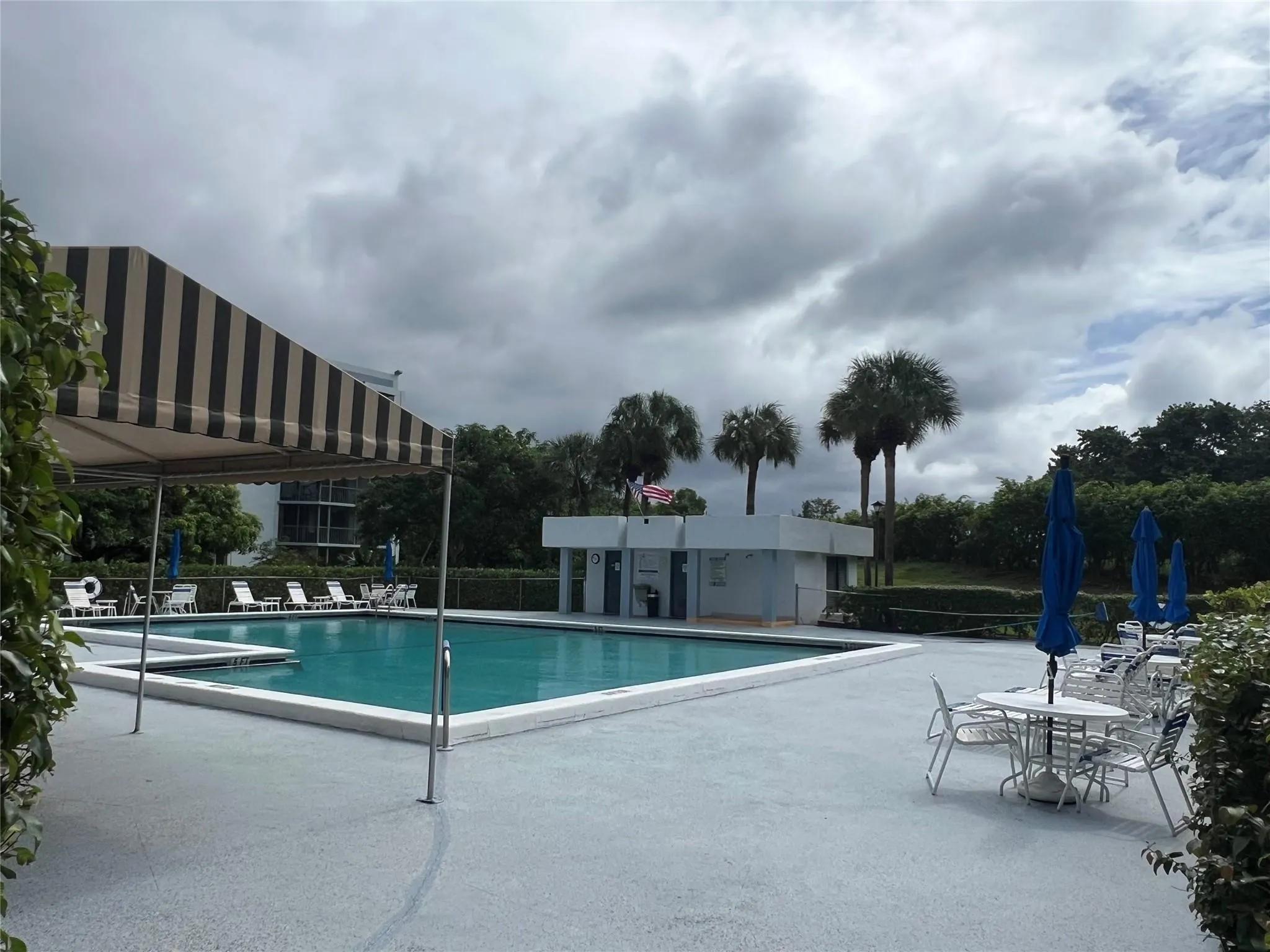 6400 NW 2nd Ave, #323