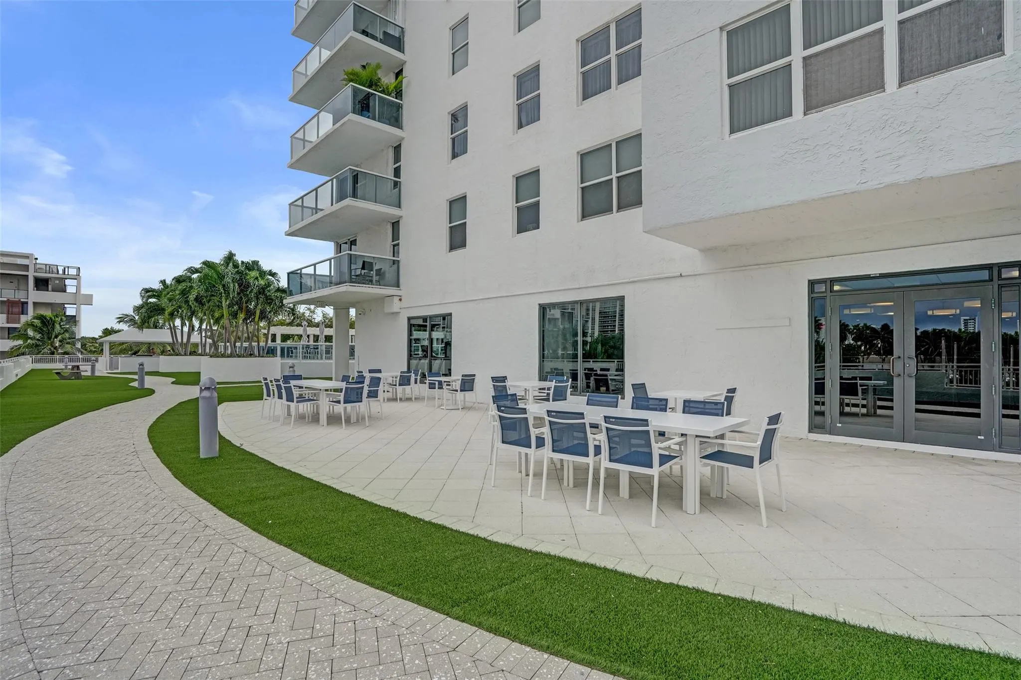 3015 N Ocean Blvd, #15J