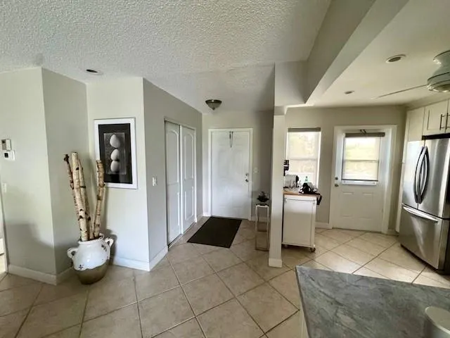 1000 NE 14, #410