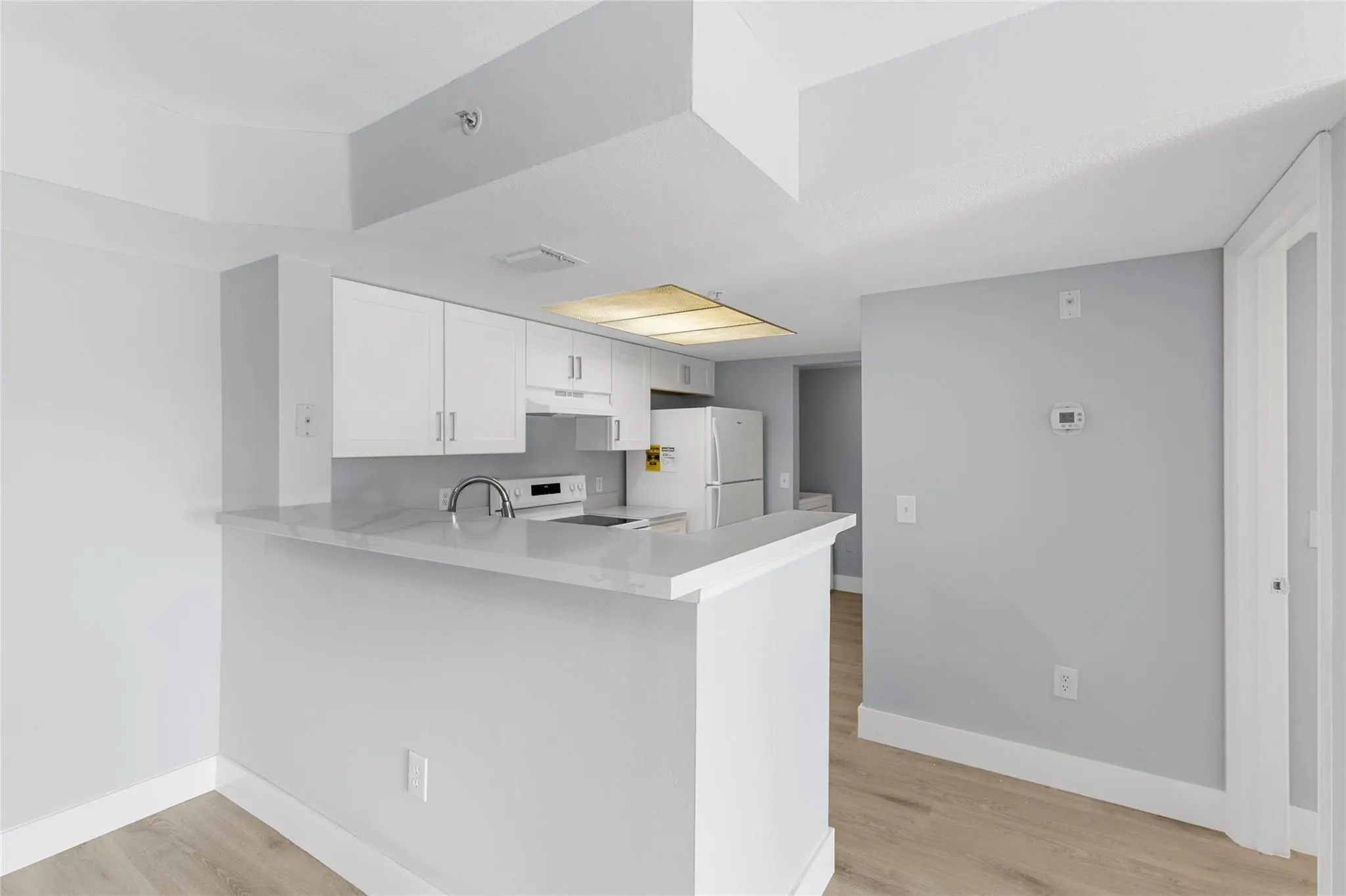 5021 Wiles Rd, #202