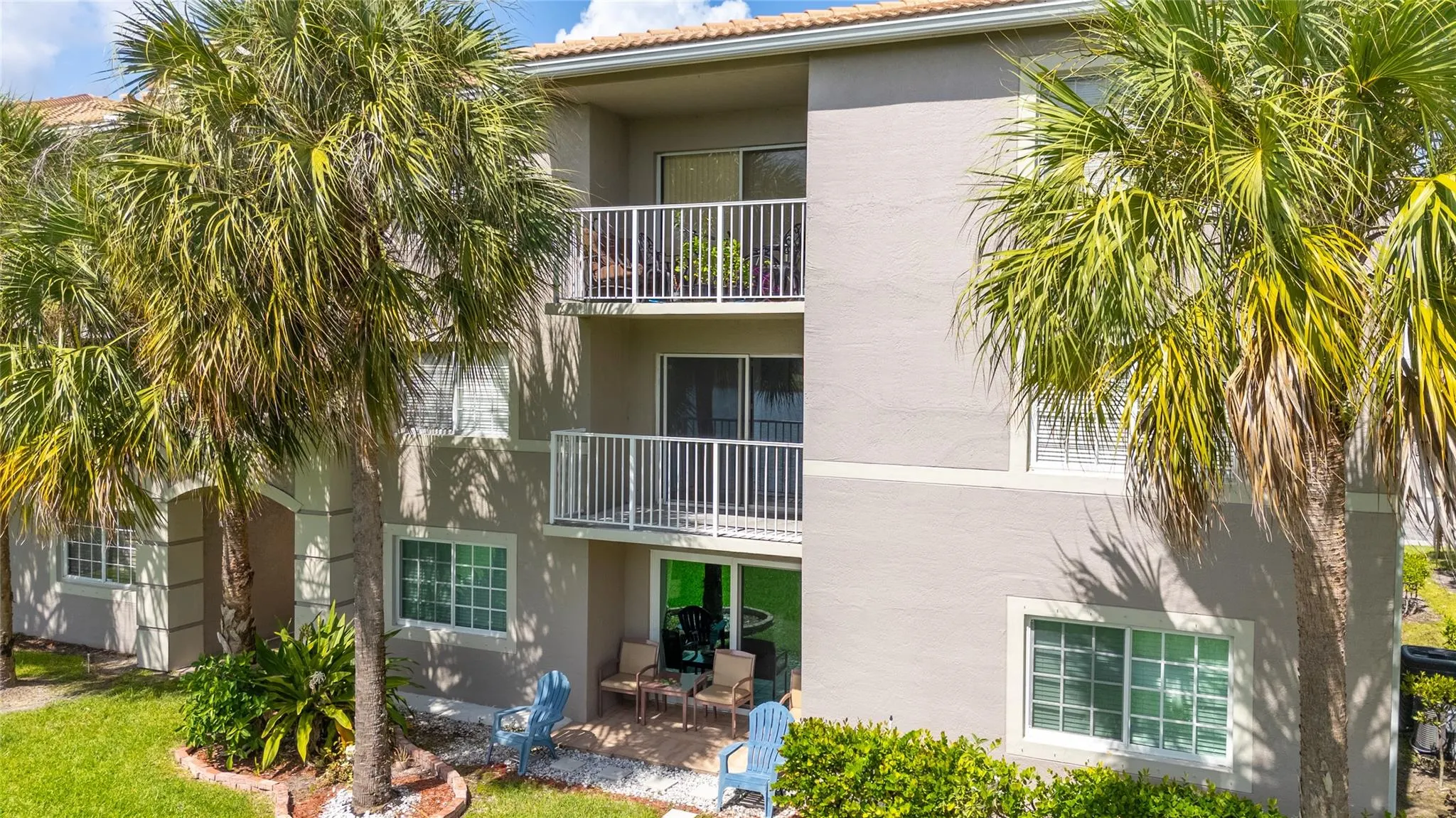 5021 Wiles Rd, #202