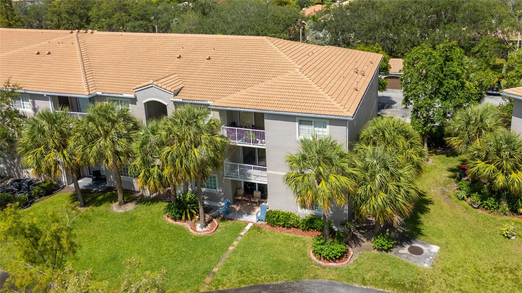 5021 Wiles Rd, #202