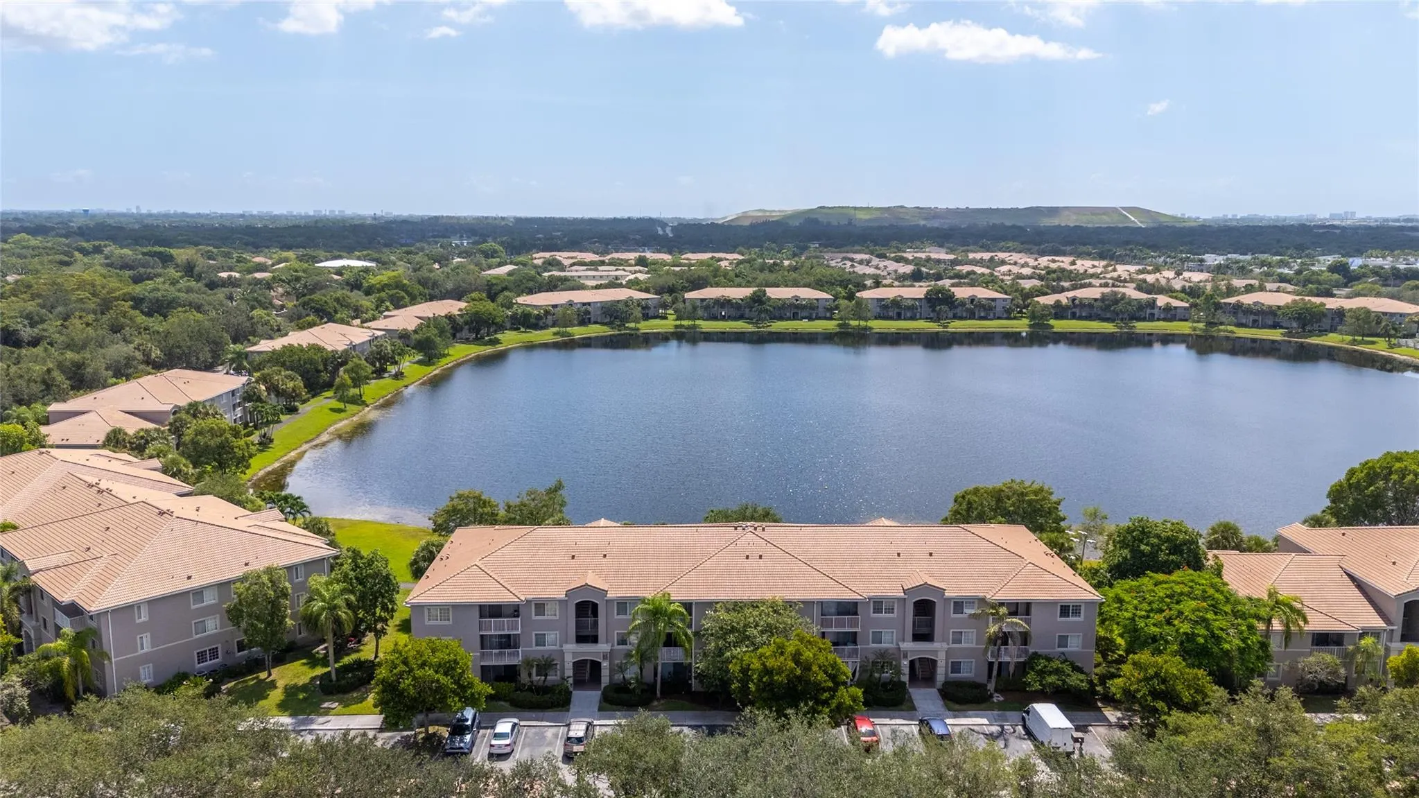 5021 Wiles Rd, #202