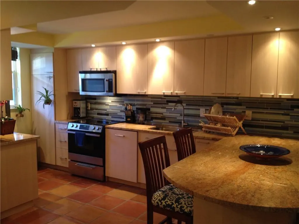 5300 NE 24th Ter, #126C