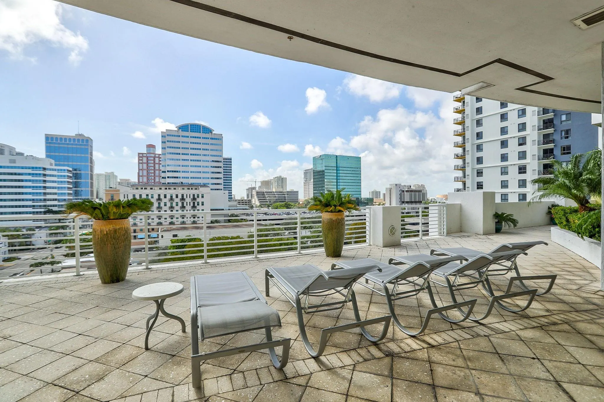 315 NE 3rd Ave, #1509