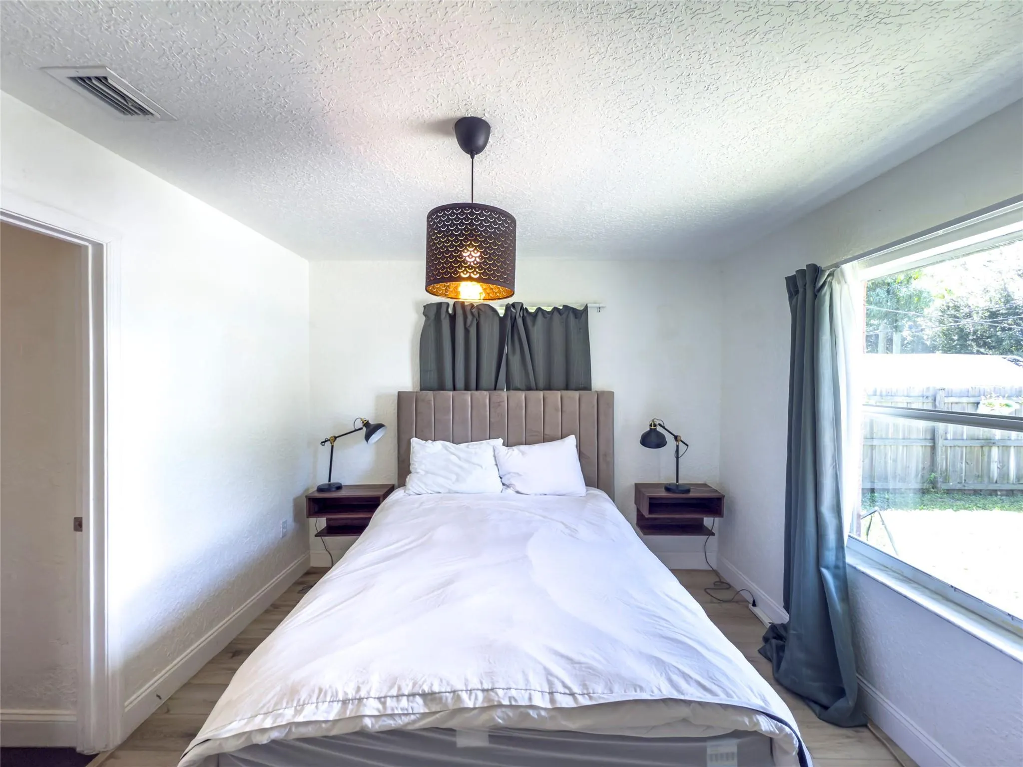 715 NW 3rd Ave