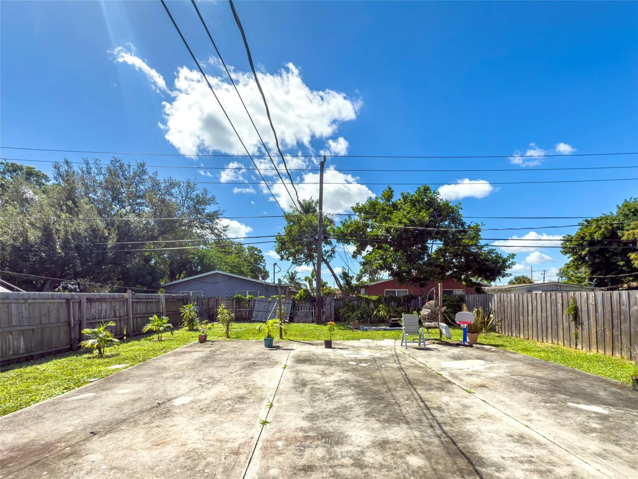 715 NW 3rd Ave
