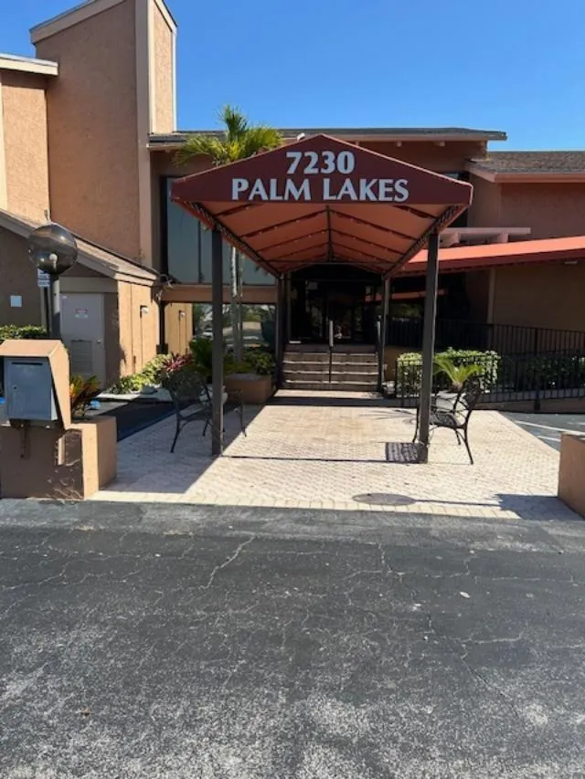 480 NW 76th Ave, #306