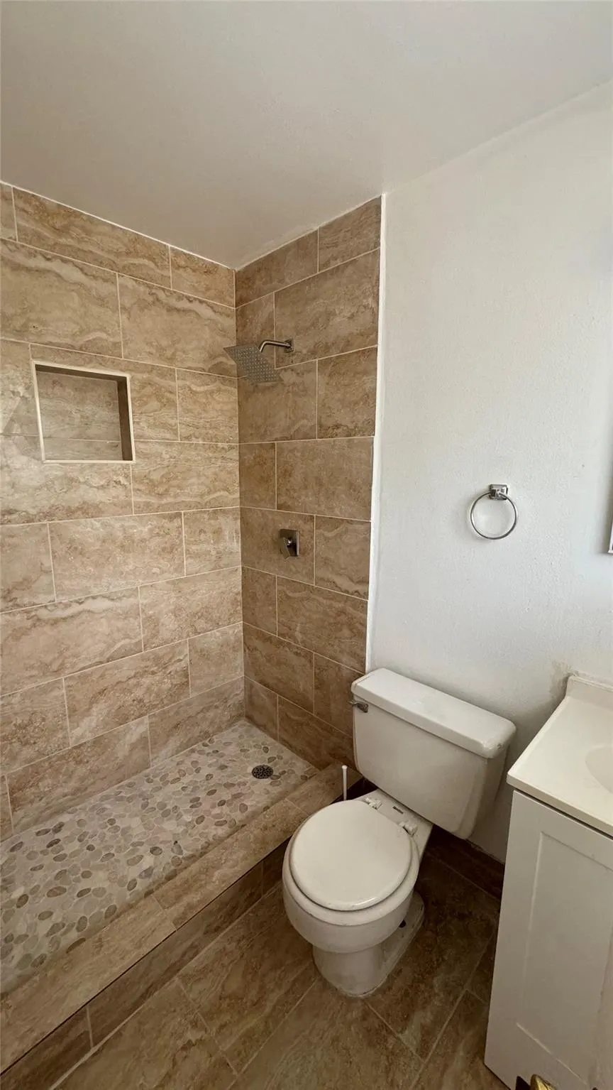 5150 NE 6 AV, #132