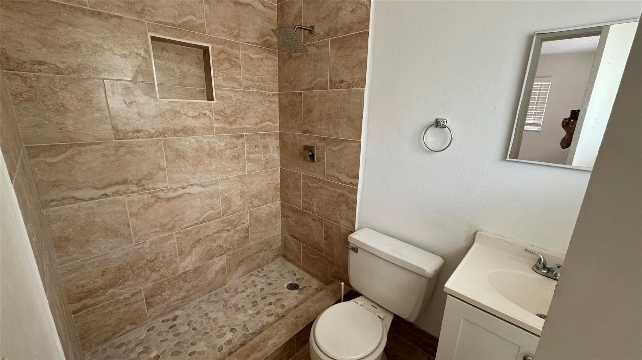 5150 NE 6 AV, #132