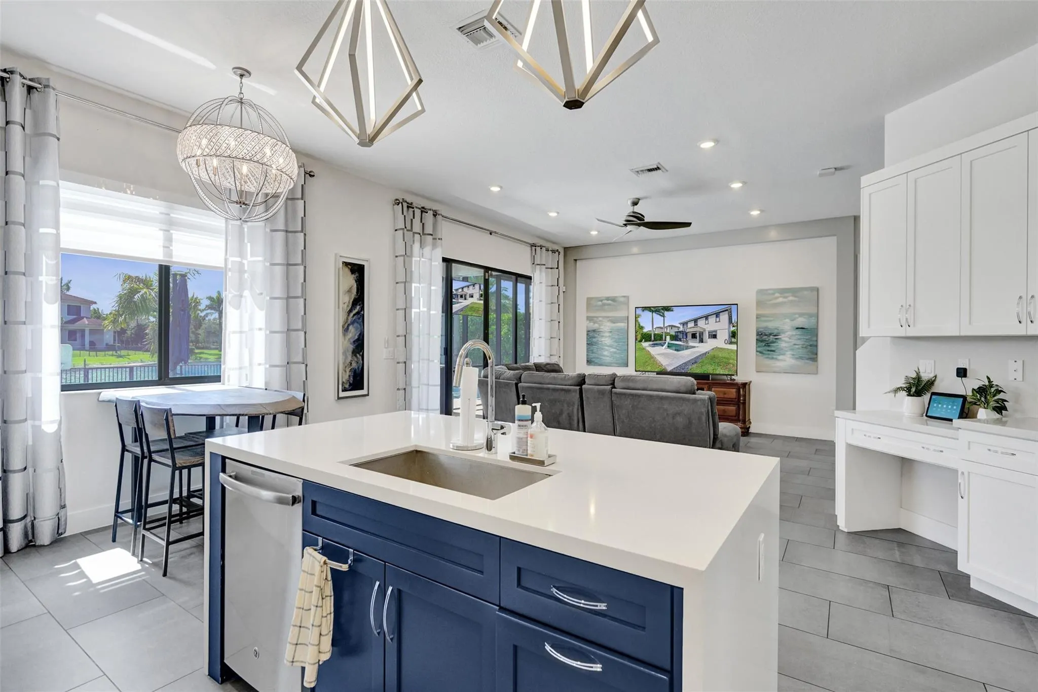 10632 N Lago Vista Cir