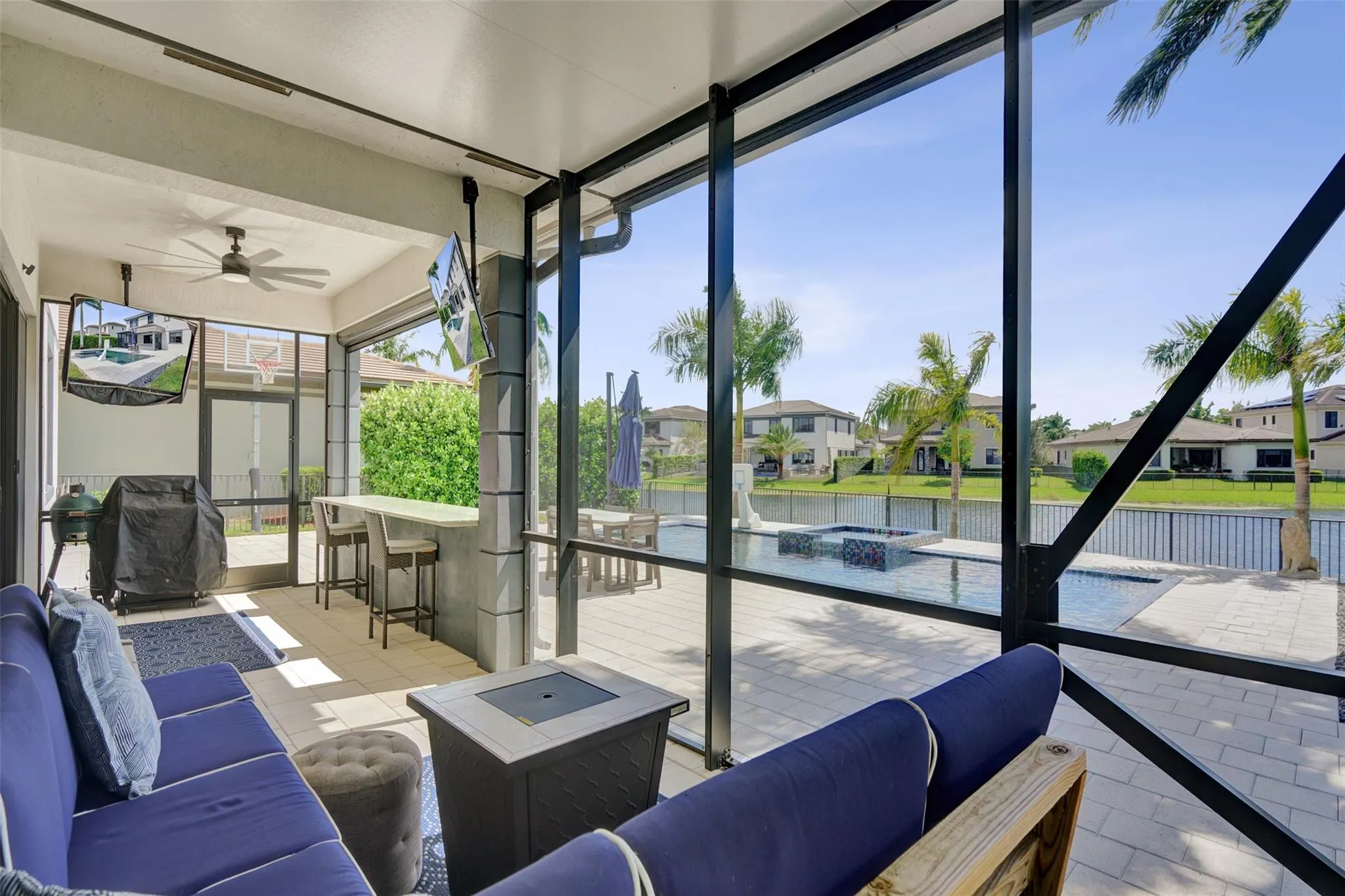 10632 N Lago Vista Cir