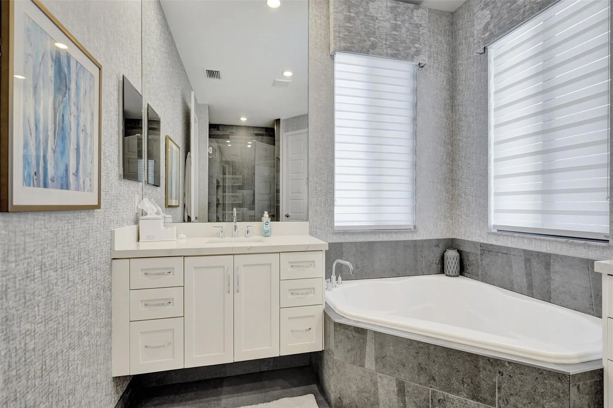 10632 N Lago Vista Cir