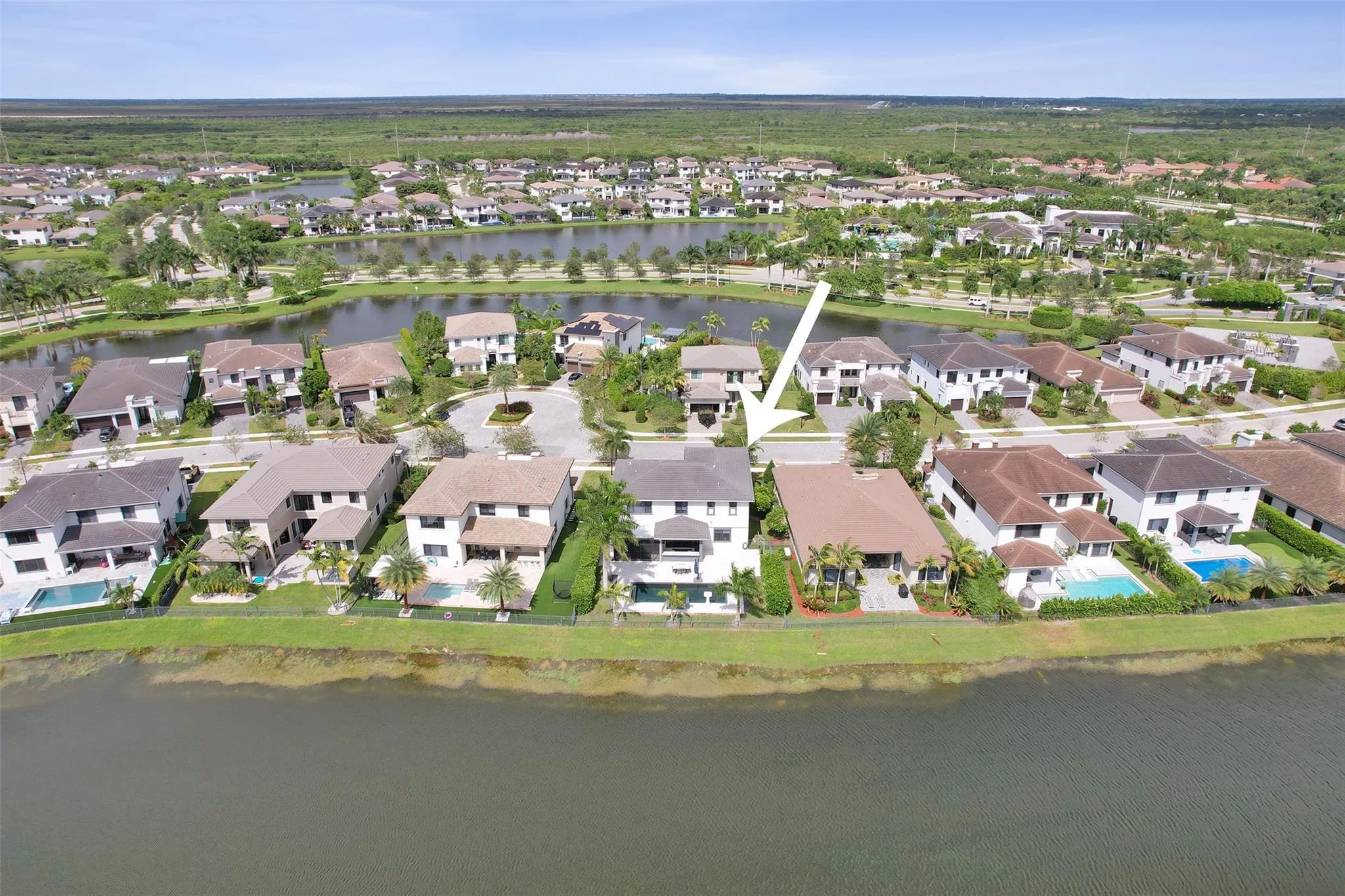 10632 N Lago Vista Cir
