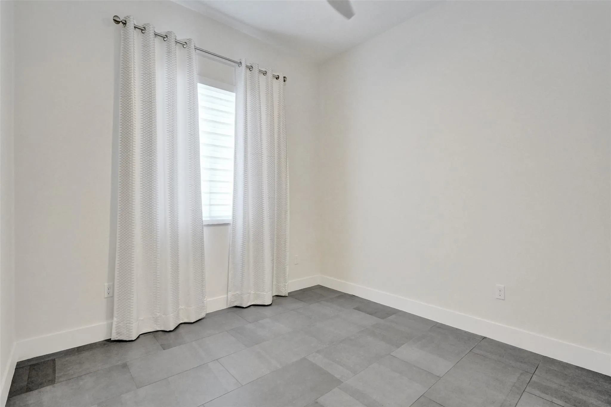 10632 N Lago Vista Cir